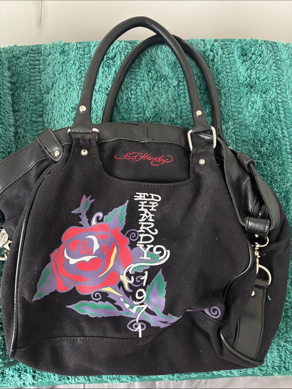 Ed Hardy Y2K Summer bag Black Satchel with Red Heart Skull Graphic - Picture 8 of 10
